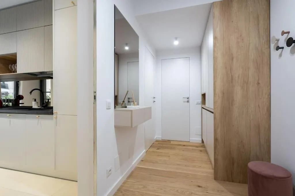 Soft Cloud 1Br In Business Area Apartment Bucharest