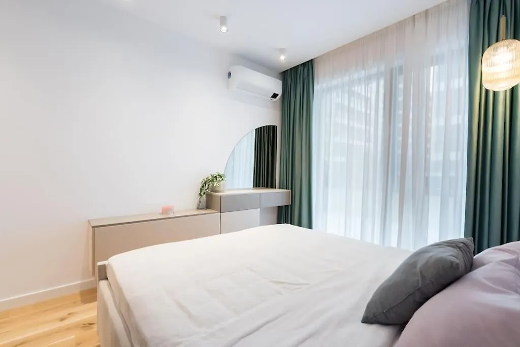 Soft Cloud 1Br In Business Area Apartment Bucharest Romania